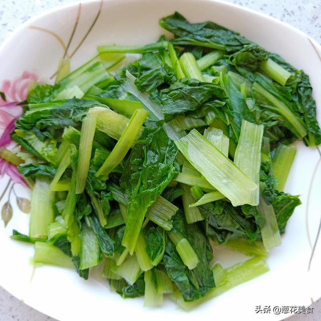 小白菜炖豆腐的家常做法，小白菜炖豆腐的家常做法