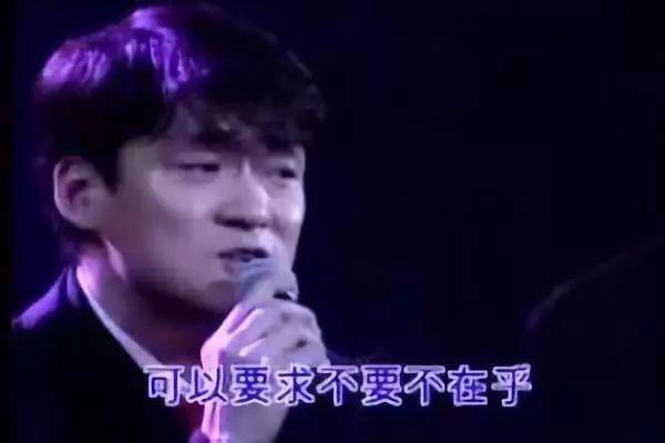 周华健十首最好听的歌，周华健最有名的十首国语歌（59岁周华健顶着暴雨连唱10首歌）