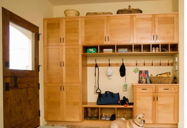 家居鞋柜如何选购，鞋柜选择技巧（选对了鞋子再多也不怕）