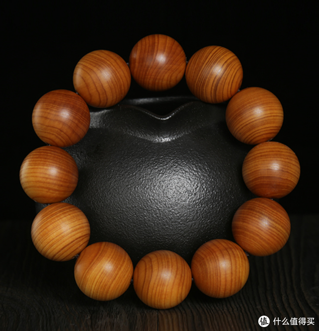 乌木手串怎么辨别真假，乌木手串真假鉴别（万物皆可盘：万字长文）