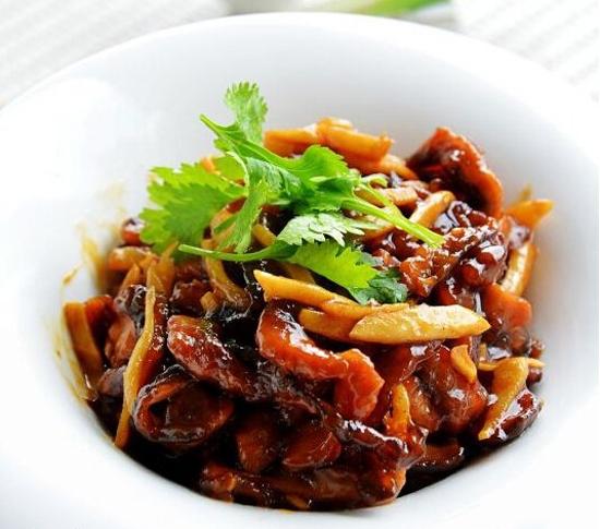 素炒冬笋丝做法，以假乱真的素炒鳝鱼丝