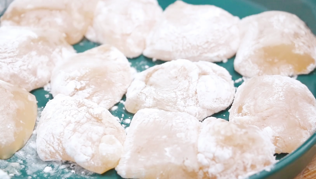 【葡萄糕】做法步骤图 软糯香甜 孩子爱吃-起舞食谱网