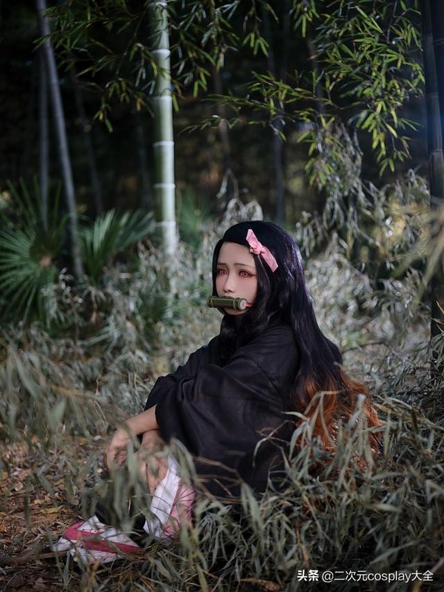 鬼灭之刃  蝴蝶忍  灶门祢豆子  画风太太太卡哇伊，微信头像，鬼灭之刃  蝴蝶忍  灶门祢豆子  画风太太太卡哇伊（《鬼灭之刃》灶门祢豆子）