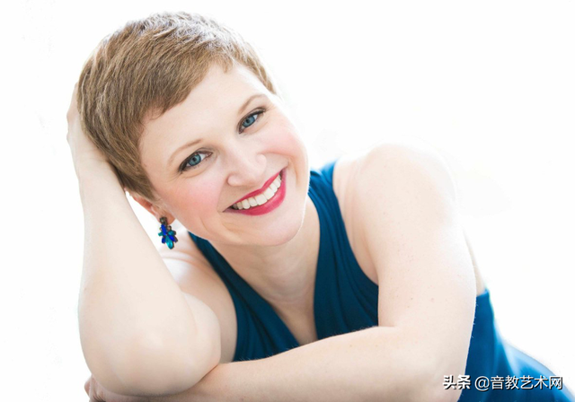 玛依拉变奏曲简谱，玛依拉变奏曲简谱正版（美国人唱《玛依拉变奏曲》）