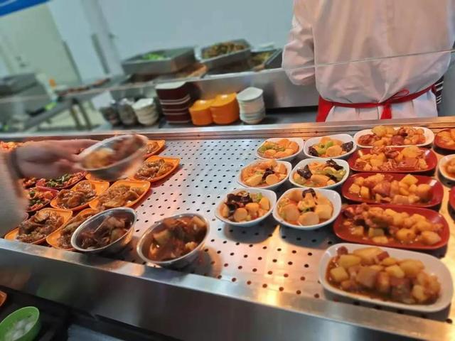 哈工大一校区图书馆几点开门，哈工大二校区图书馆开放时间（哈尔滨工业大学威海校区）