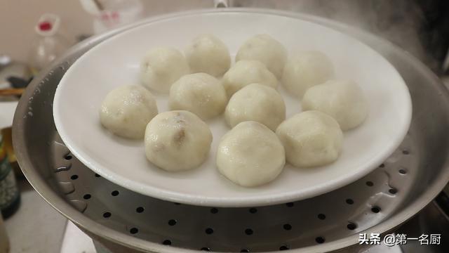 怎样蒸美味的山药肉丸子，山药肉圆子怎么做 丸子（山药又出新吃法）