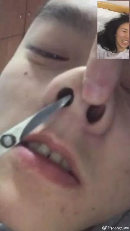 激光雨是什么梗，激光雨歌词什么意思（他竟然给我表演这个...）