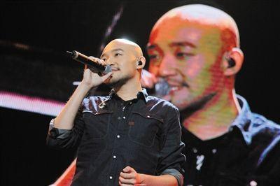 到不了 李代沫，到不了李代沫歌词（“光头小生”李代沫的“堕落史”）