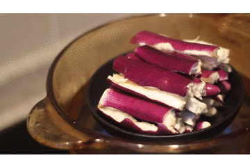 夕颜花是牵牛花吗，花语比较虐心的花（它这落苏的别名同样动人）