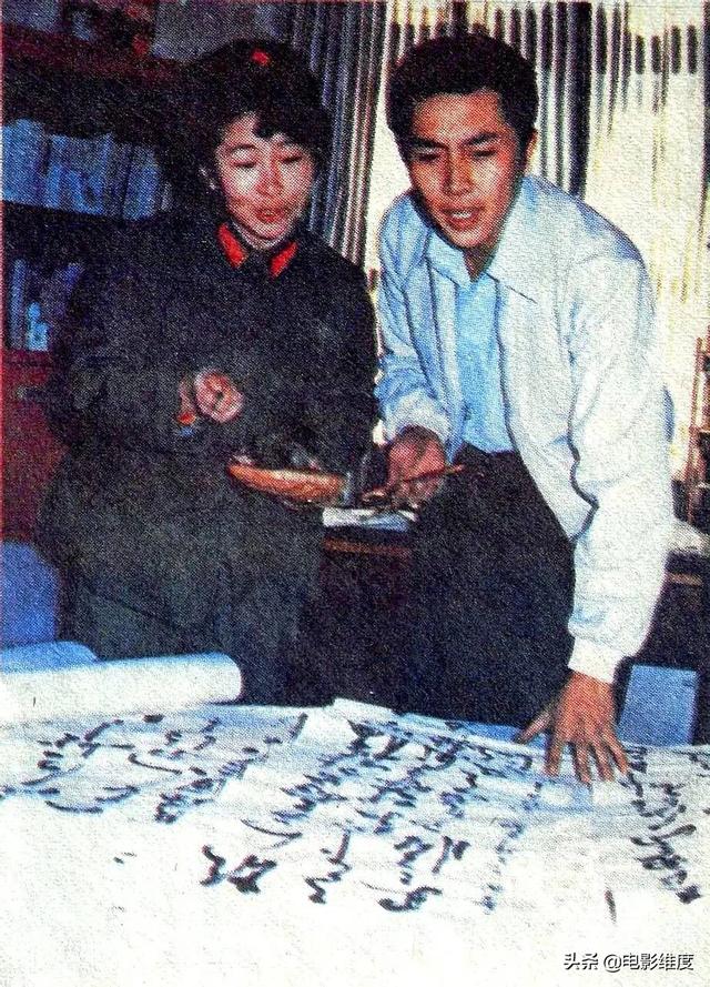 唐国强主演的电视剧，解放电视剧全集50（68岁唐国强：低调娶军医上位）