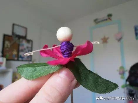 家里的假花怎么处理掉，室内有假花怎么办（一根铁丝一个球就能让她惊艳无比）