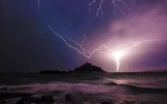 白露是什么时候，白露是几月几号2022年（昼夜等长，今日秋分）