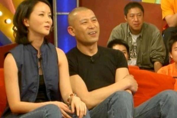 师小红演员父母做什么的，他们年龄相差11岁