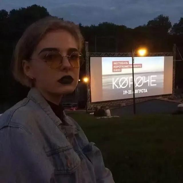 黑化头像微信，黑化头像（黑化头像和高冷壁纸的季节）