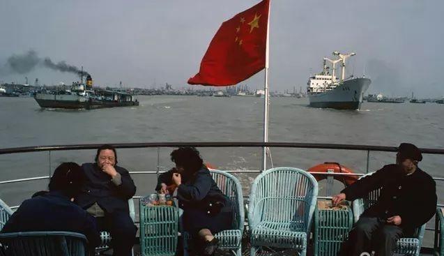 1981年属鸡人永远最旺的数字，1981年属鸡的幸运数字和颜色（时光记忆：1981年的中国）