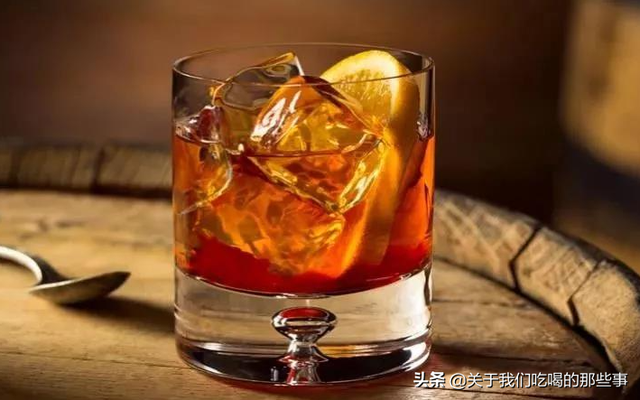 白兰地是属于什么酒，白兰地是什么酒（为啥全世界都爱喝白兰地）