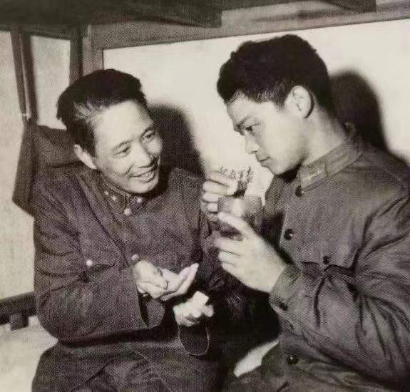 张震怎么死的，邓小平：比我小10岁（张震讲故事死了是真的吗）