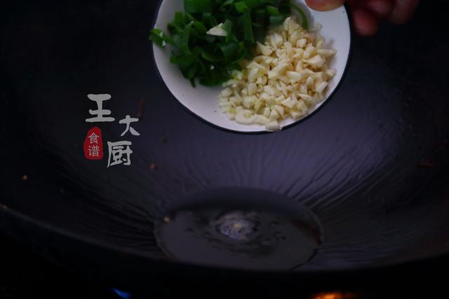 苔菜怎么做好吃，白菜怎么炒好吃又简单的做法（苔菜炒鸡蛋的家常做法）