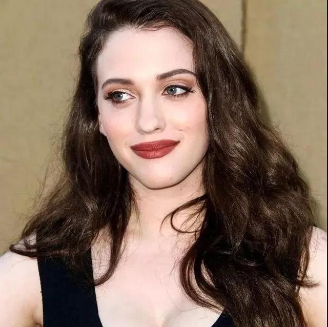 超酷的欧美女神像，爱死了！，超酷的欧美女神像图片（假如我年少不自卑）