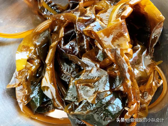 烟台海菜包子的做法，烟台海菜包子哪家好（海边的特色美食）