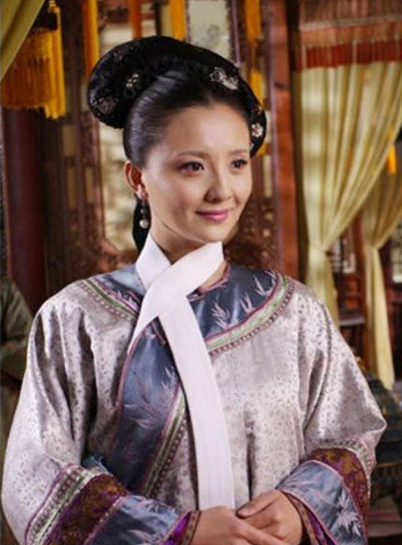 演员孙茜：出道17年，相亲嫁总裁8年生一子，43岁翻红，人生圆满