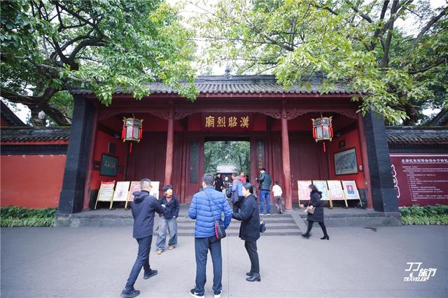 锦里在成都哪里，锦里位于成都哪里（全国十大城市商业步行街的成都锦里）