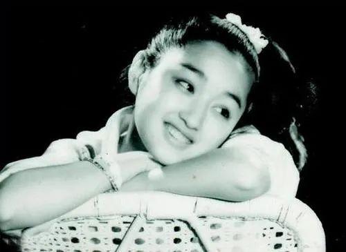 杨钰莹年轻时有多美？《杨钰莹美颜物语》告诉你，美图多多看过来