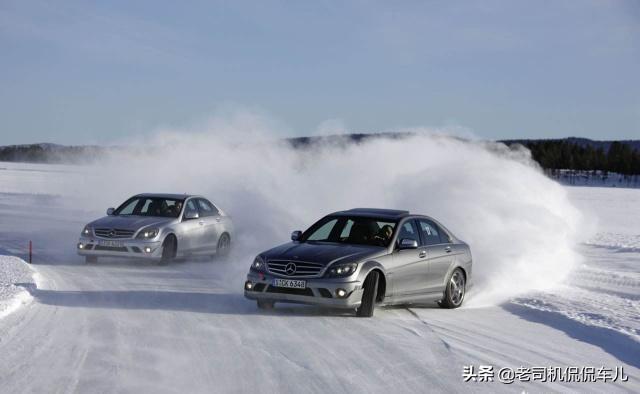 中置后驱是什么意思，中置后驱和前置后驱（前驱和后驱有什么区别）