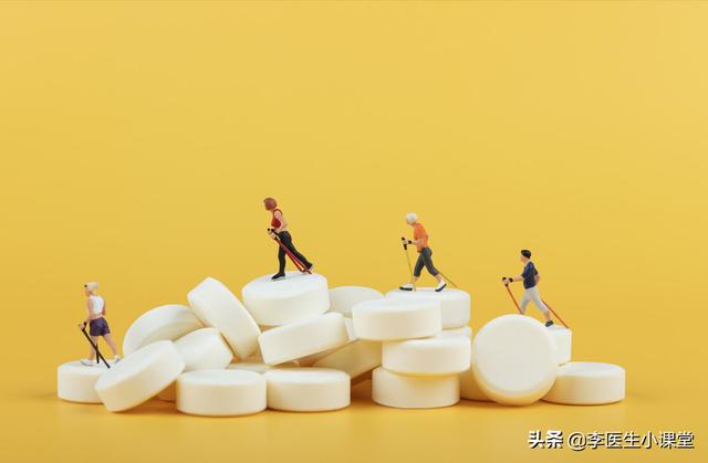 老人补钙吃什么食物最好最快，老年人补钙吃什么食物（补钙强肾预防骨关节炎）