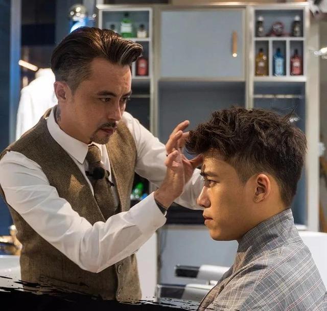 头发变粗硬方法，头发变粗硬方法是什么（关二哥喷雾让你去油蓬松、持久定型）