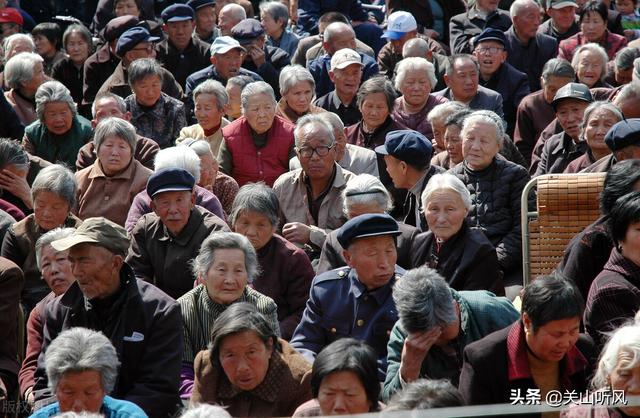 给老人祝寿的四字词语，祝福老人长寿的四字词语（农村老话为何说：“老人过生日）