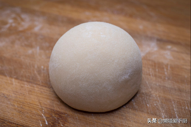 水煎饺怎样和面，水煎饺怎么和面（和面用冷水好）