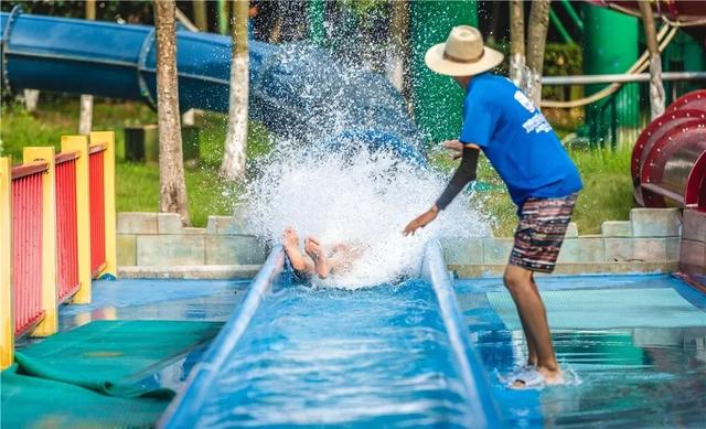 南京欢乐水魔方，水上乐园哪里比较好玩（南京潮人盛夏玩水必备属性）