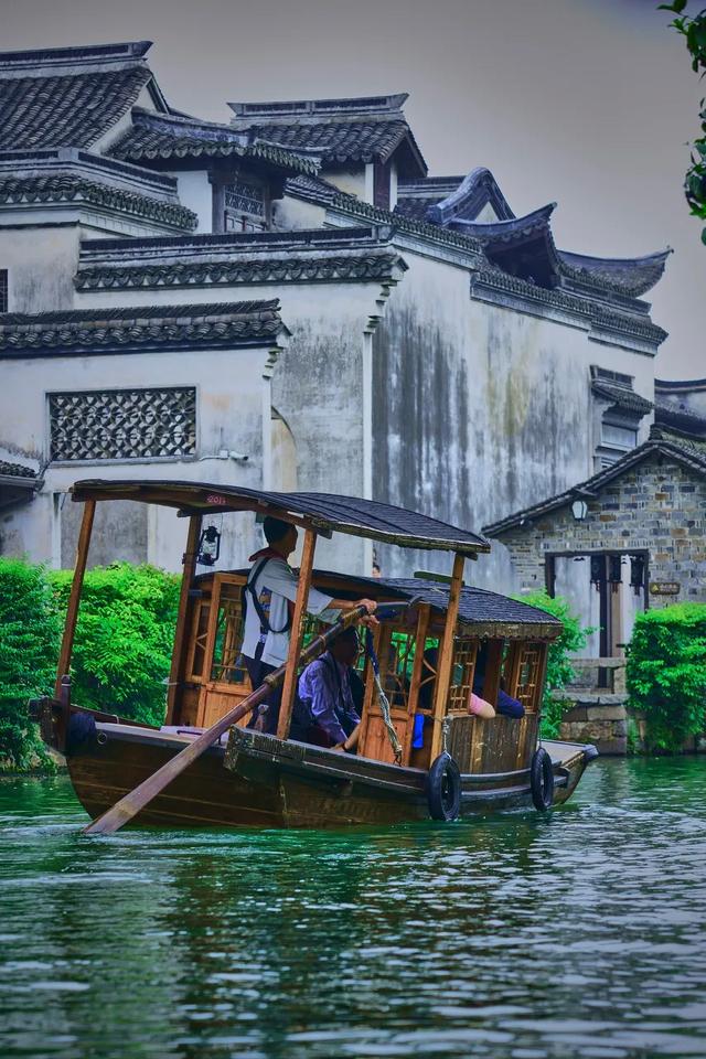 乌镇几月份去最好，十二月份去乌镇好吗（真的很适合在烟雨楼阁中发呆）