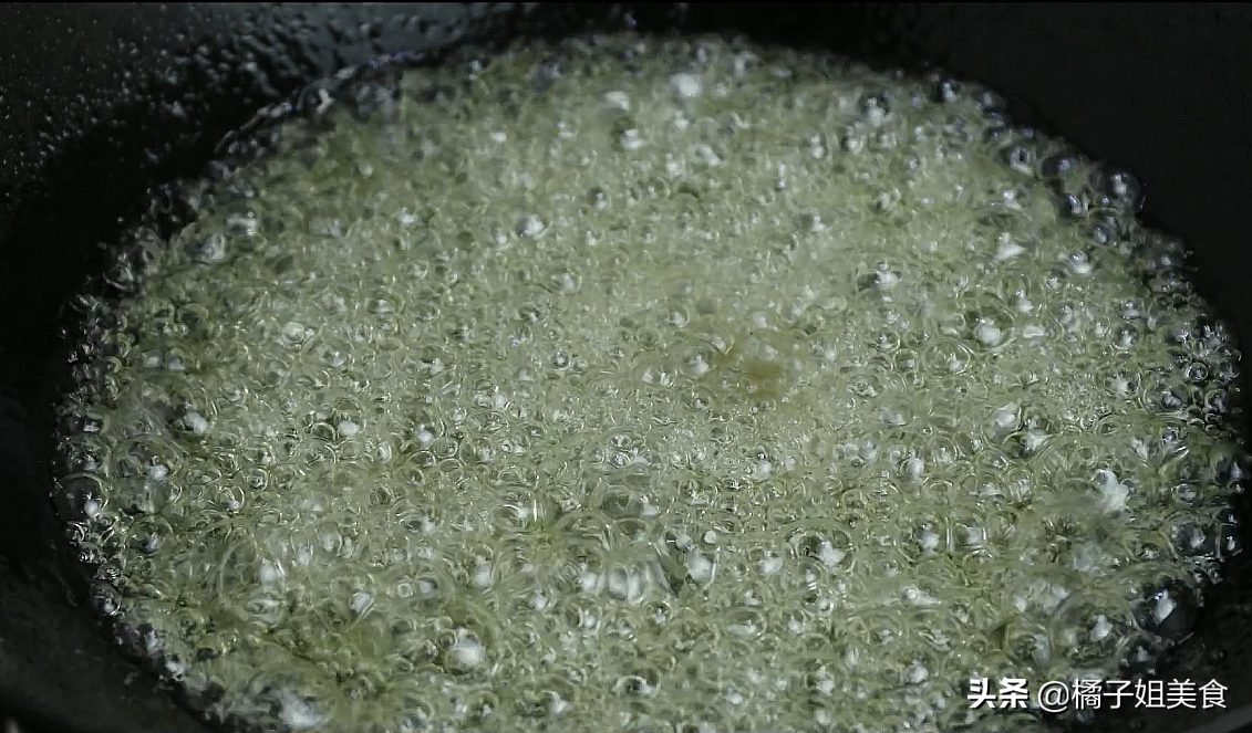 图片[4]-面条新吃法 香脆可口 比沙琪玛还好吃 大人小孩都爱 做法超简单-起舞食谱网