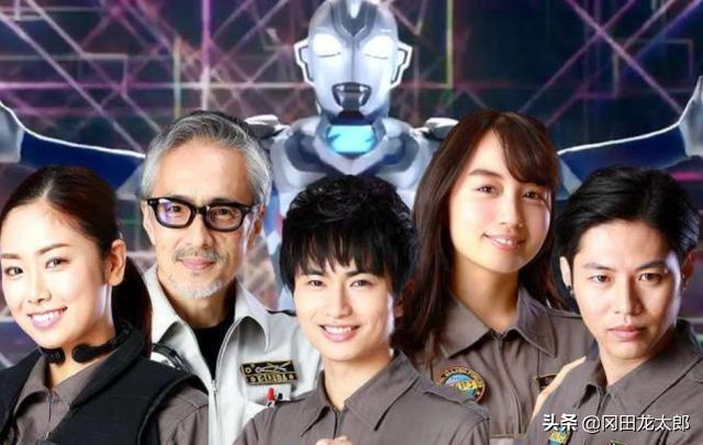 欧布奥特曼怎么画，欧布奥特曼的剑怎么画（融合捷德、欧布和伽古拉三人之力）