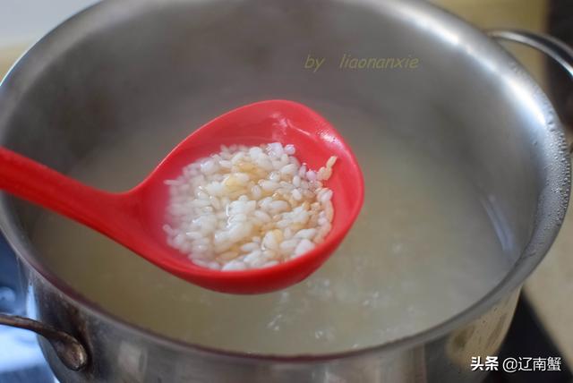 压力锅如何做青菜瘦肉粥，电压力锅瘦肉粥的做法（温暖全家人的胃）