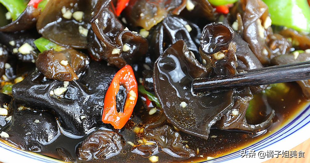 【涼拌木耳】做法步驟圖-起舞食譜網