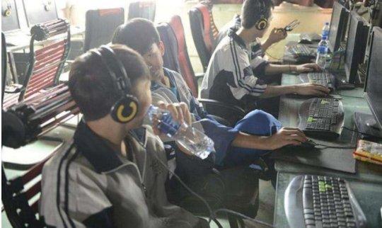 穿越暗黑破坏神，求穿越暗黑破坏神的小说（为什么只有《暗黑》系列可以数到四）