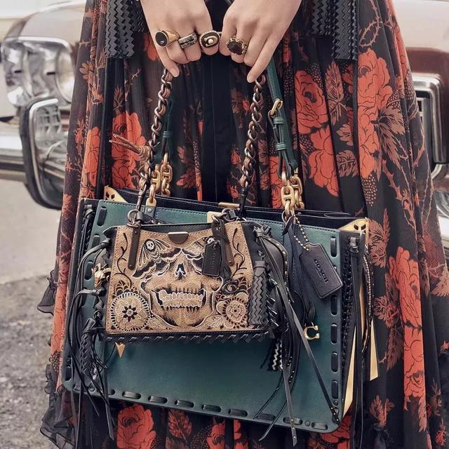 mk包包属于什么档次，MK包包属于什么档次（这五个颜值与质感均在线的包包品牌）