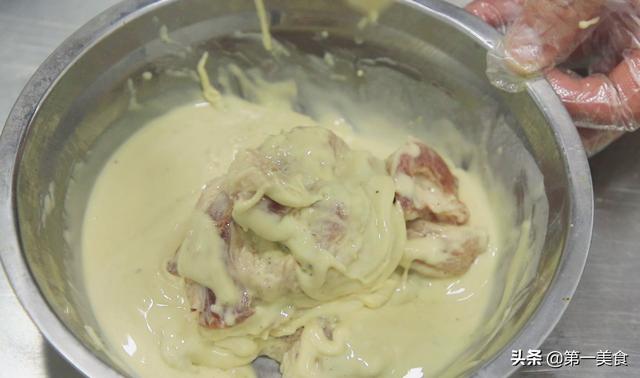 炸酥肉的家常做法，酥肉制作方法（厨师长教你传统炸酥肉的家常做法）