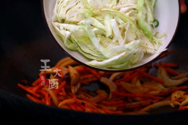 辣年糕的做法，辣炒年糕的家常做法（炸年糕的做法）