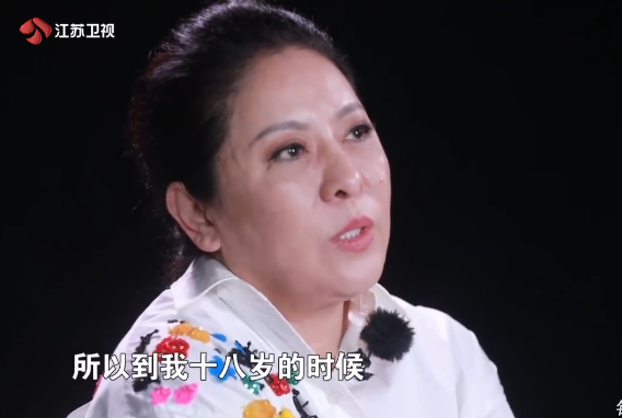 向太小时候的悲惨事件，年轻的时候竟然比关之琳还美