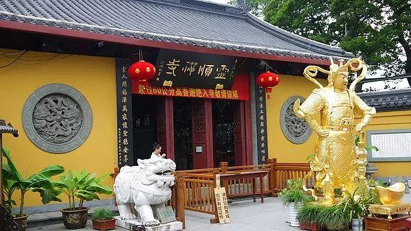 普陀山求财去哪最灵，浙江普陀山（浙江一300米小山）