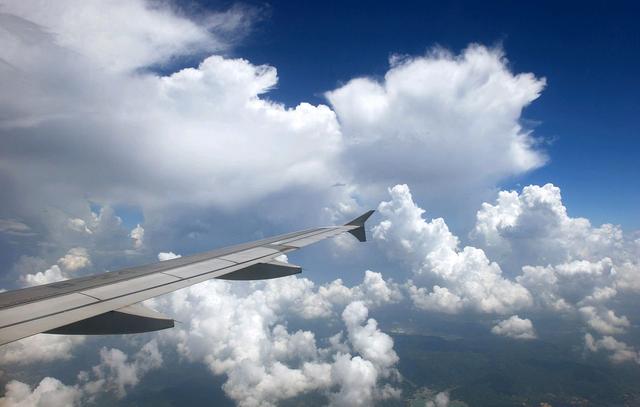 大气层离地面多少米，大气层多高（一篇文章助你理解掌握大气分层）