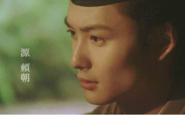 日本的源氏于平氏之间的历史，日本源氏与平氏（日本还有一个家族统治日本）