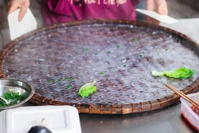 做肠粉用什么粉，做肠粉哪种生粉好（为什么肠粉能成为广州早餐界的王者）