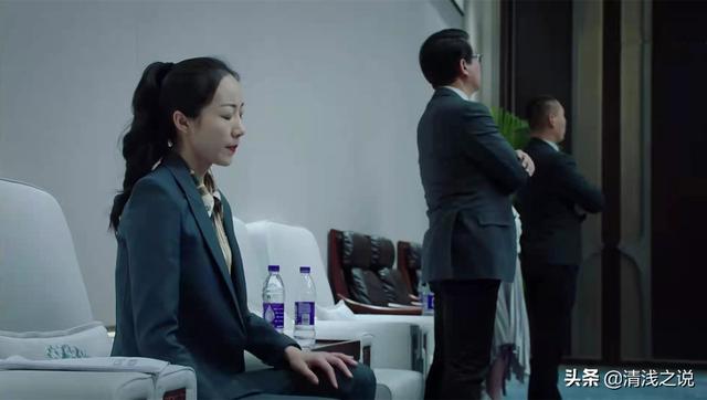 巡回检察组邓耀先扮演者，巡回检查组邓耀先饰演者（《巡回检察组》韩雪演的罗欣然被疯狂吐槽）