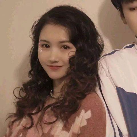 手牵手在一起，微信头像，手牵手在一起（情侣头像l夏天最畅意的不过是和重要的人一起）