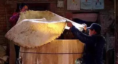 惊蛰是几月几日 惊蛰一般在哪一天，惊蛰是几月几日（万物复苏，今日惊蛰）